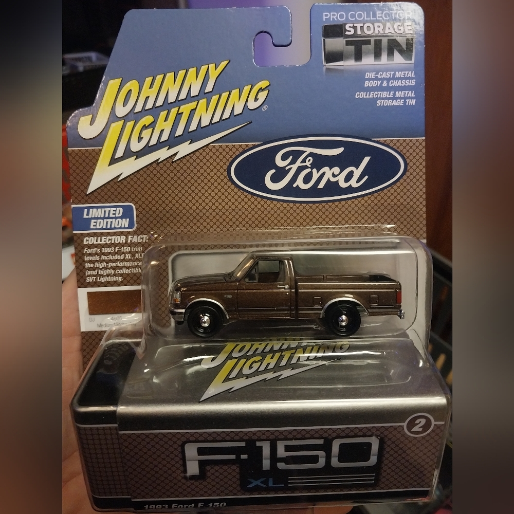 Johnny Lightning Ford F150 With Storage Tin